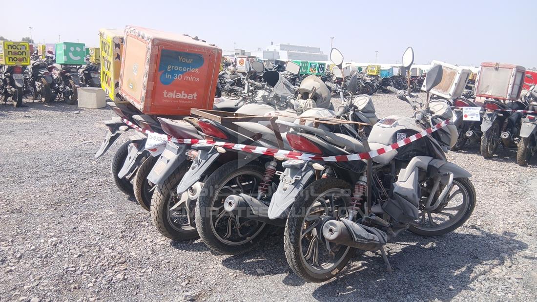 5 Motorbikes — Rear Right Angle — Photo 7