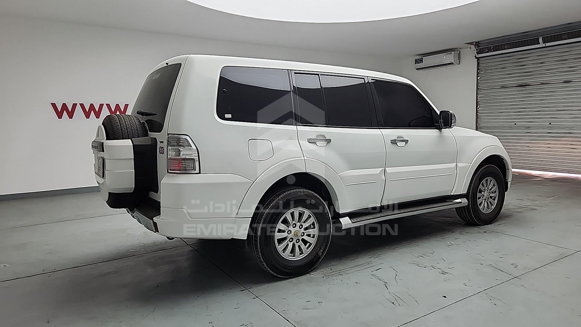2013 MITSUBISHI PAJERO VIN: JMYLRV95WDJ704386