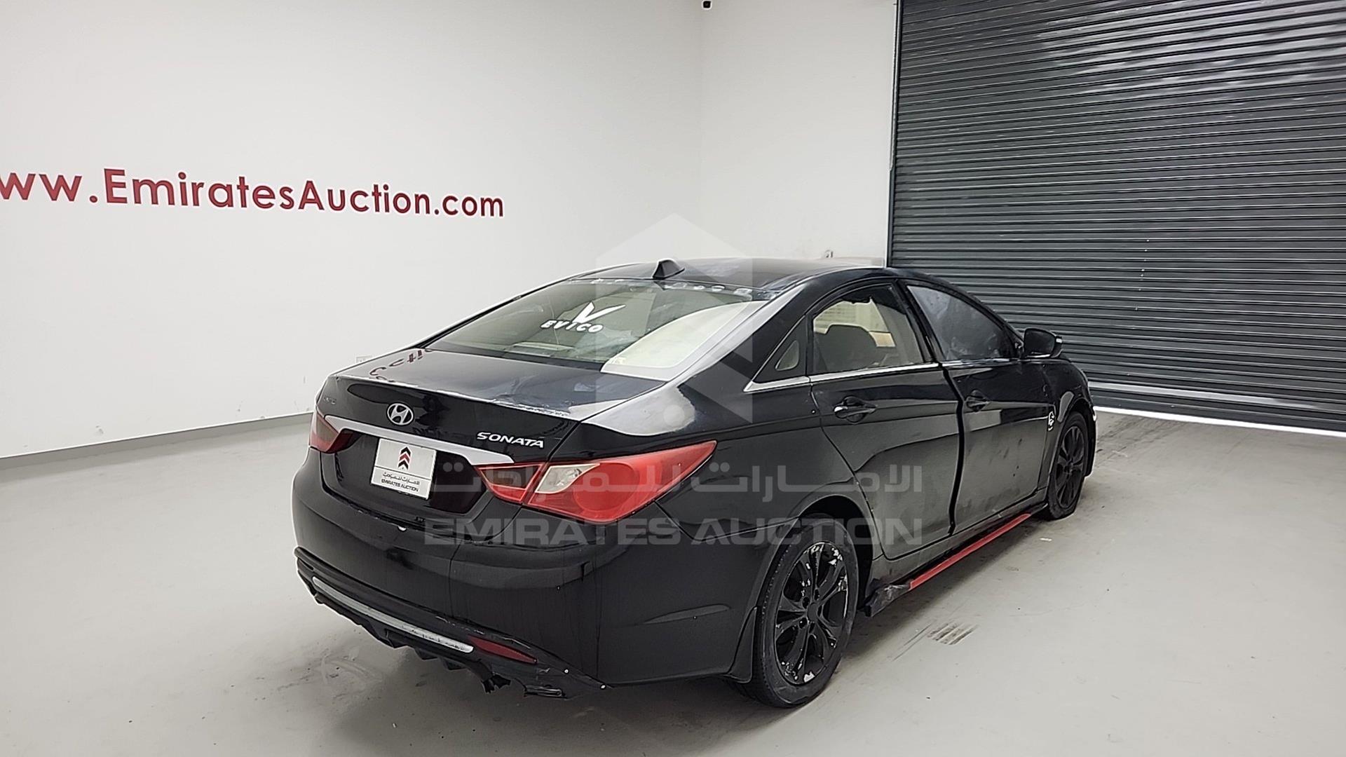 2012 HYUNDAI SONATA VIN: KMHEB41C0CA288080