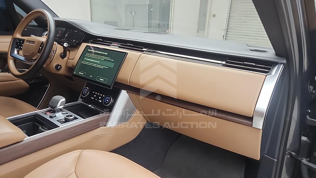 2023 Range Rover HSE — Front Right Passenger Dashboard View — Photo 31