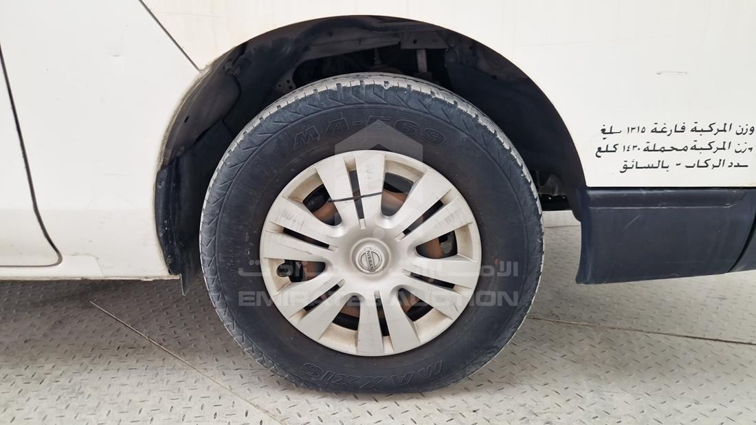 2014 Nissan Urvan — Front Right Tyre — Photo 24