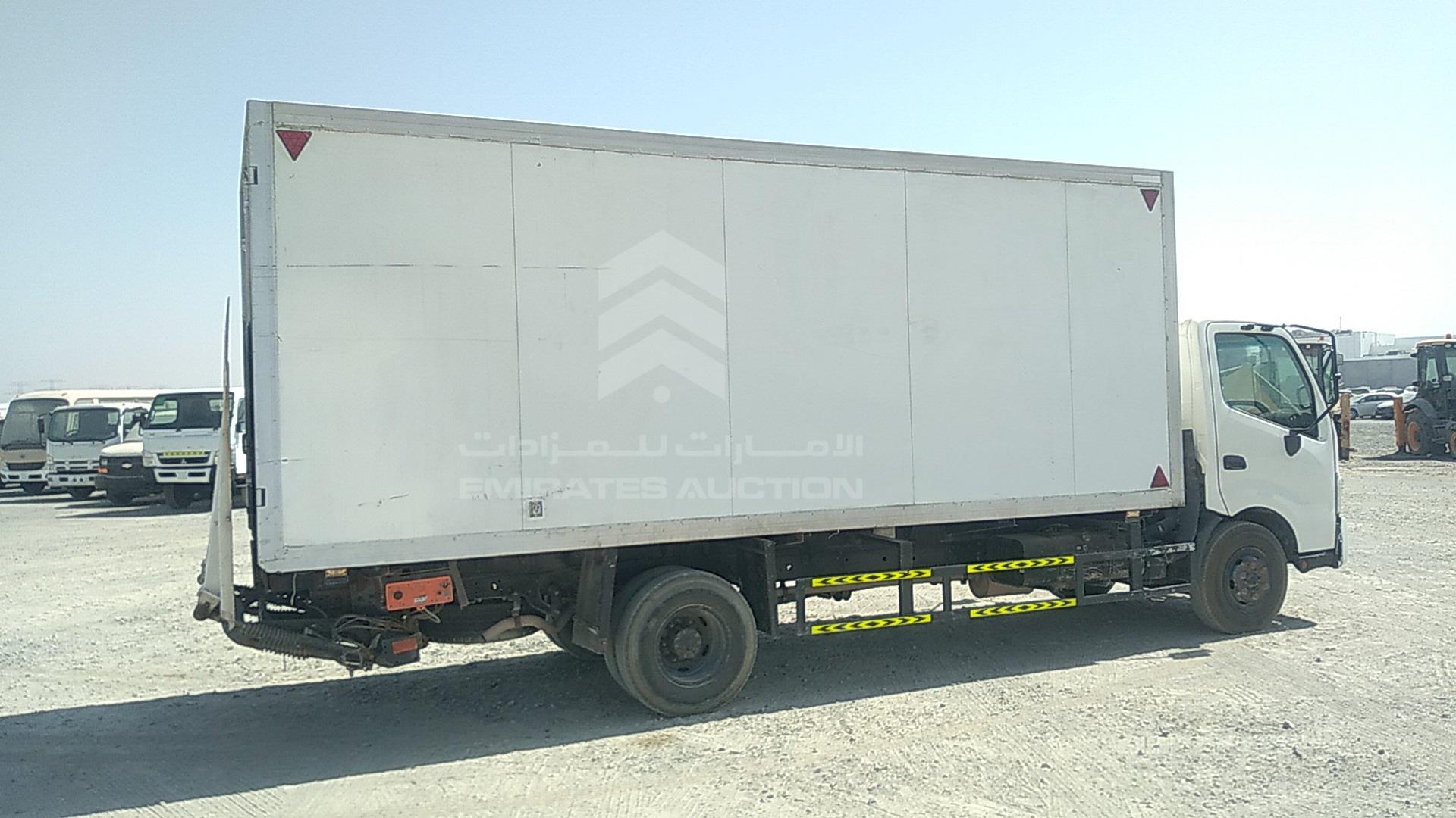 2017 HINO 300 VIN: JHHZCL2H4HK007890