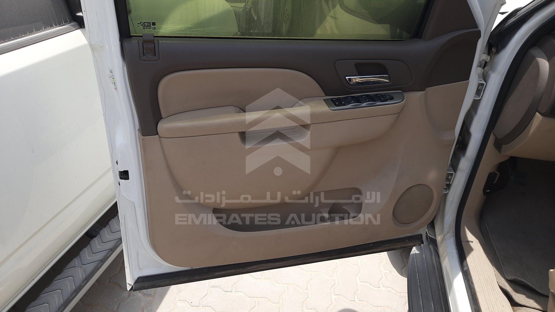 2014 CHEVROLET TAHOE VIN: 1GNSK6E02ER159692