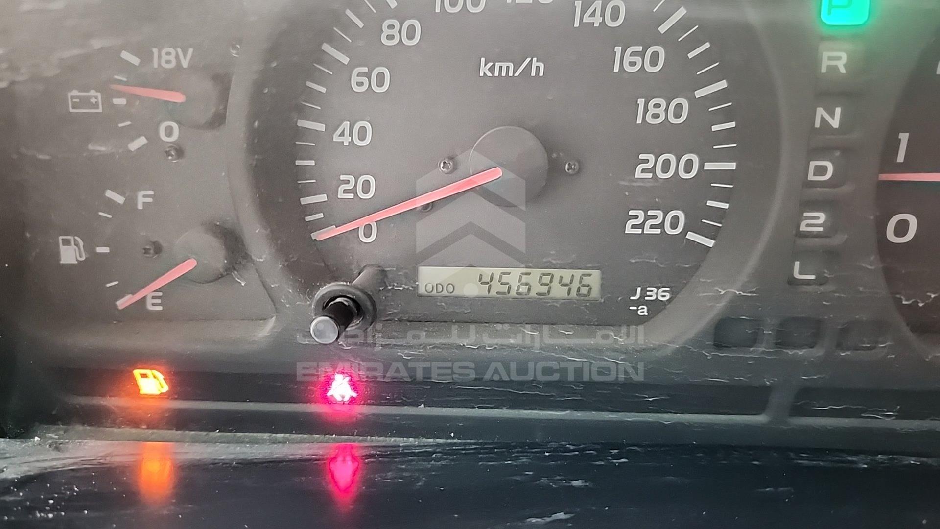 2000 TOYOTA LAND CRUISER VIN: JT3HT05J0Y0081156