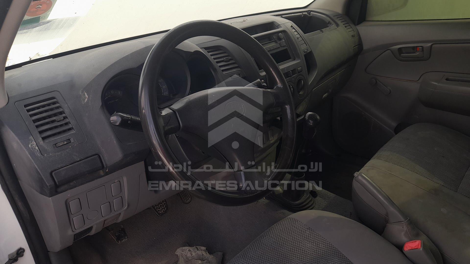 2007 TOYOTA HILUX VIN: MR0EX12G572301980