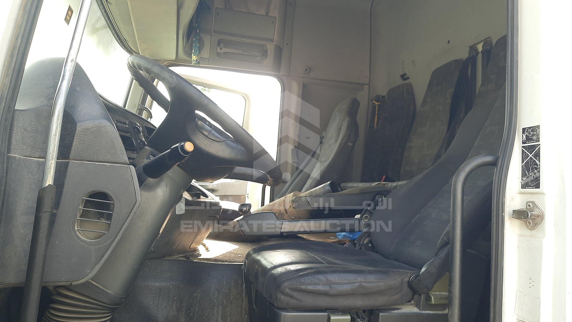 2007 MERCEDES ACTROS VIN: WDAKHCAA77L186531