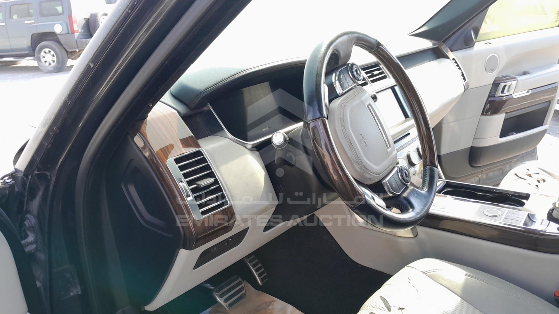 2014 RANGE ROVER VOGUE VIN: SALGA2EF8DA121114