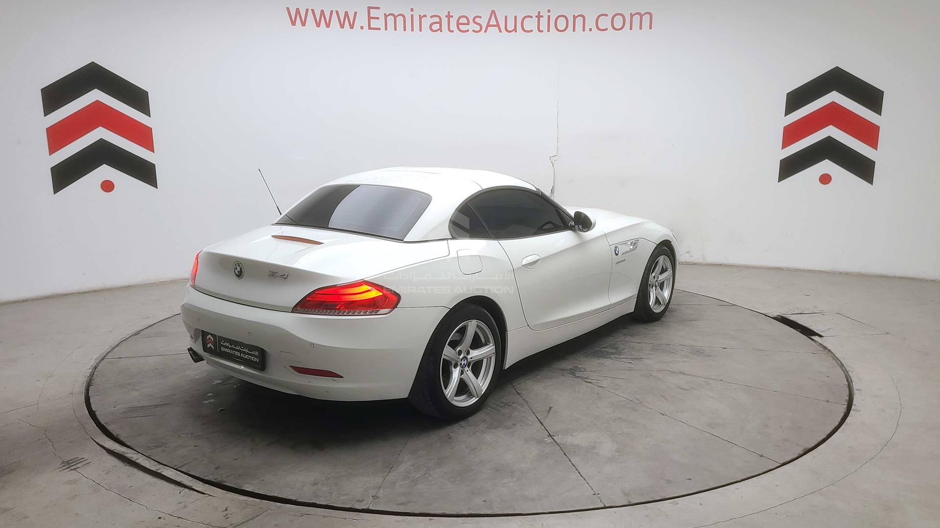 2015 BMW Z4 VIN: WBALL1103FJ664642