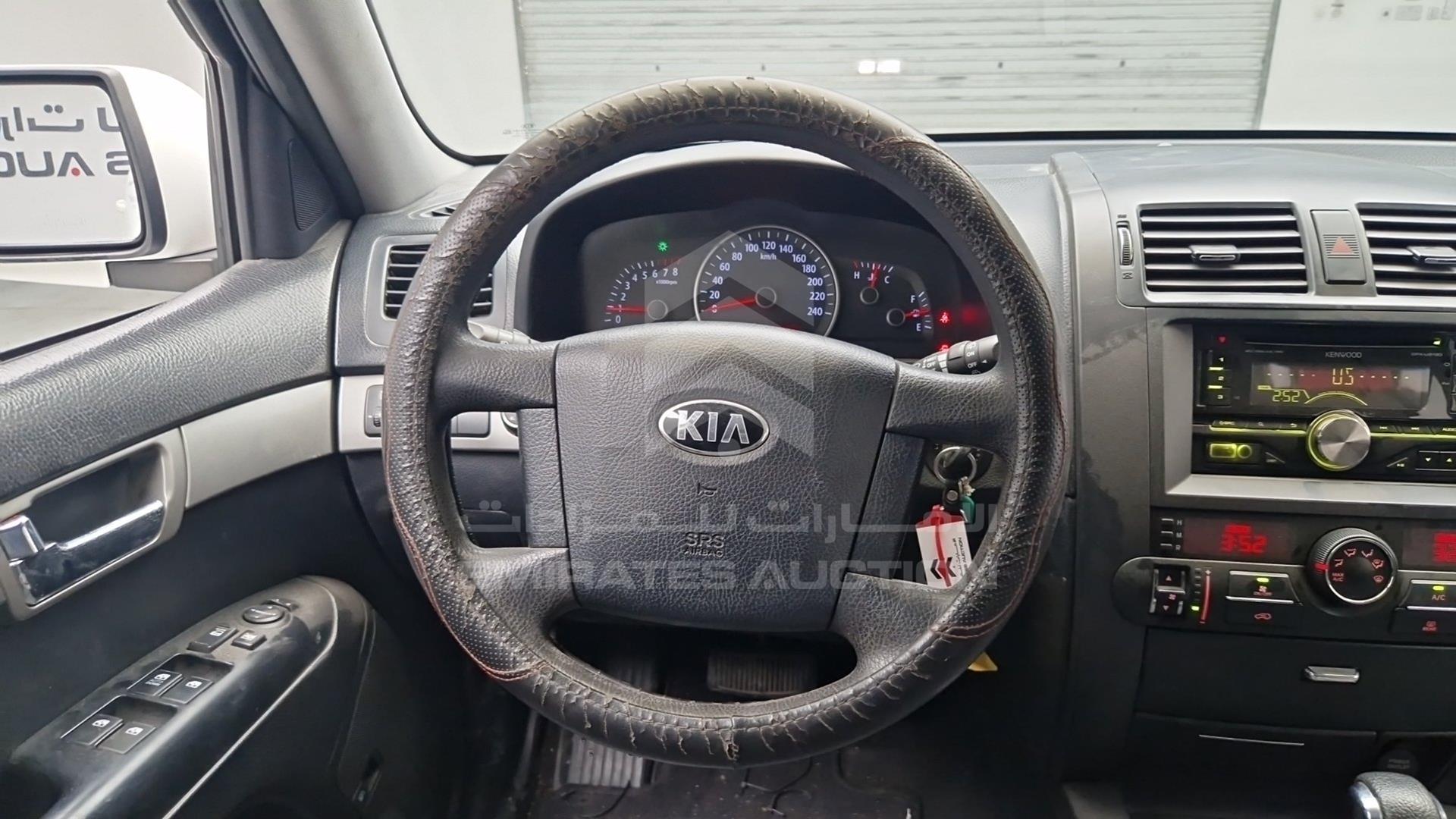 2015 KIA MOHAVE VIN: KNAKM8112F5127778