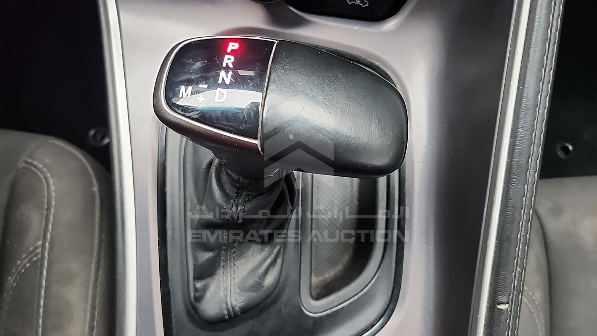 2019 DODGE CHALLENGER VIN: 2C3CDZAG9KH687578