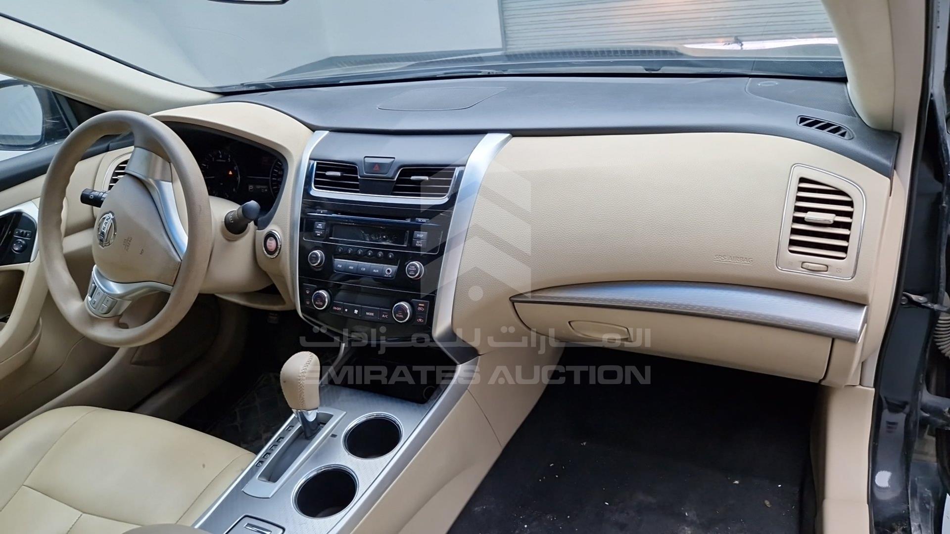 2017 NISSAN TEANA VIN: LGBF5AE05HR312437