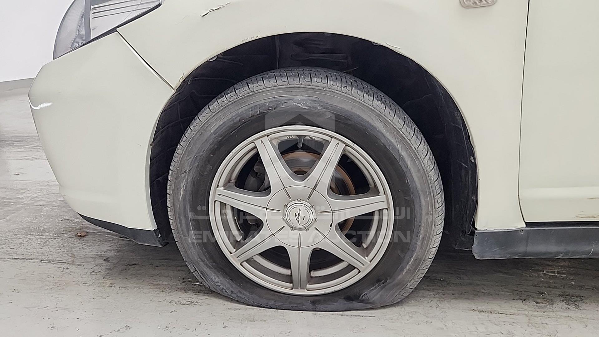 2007 NISSAN TIIDA VIN: JN1CC11C17T010826