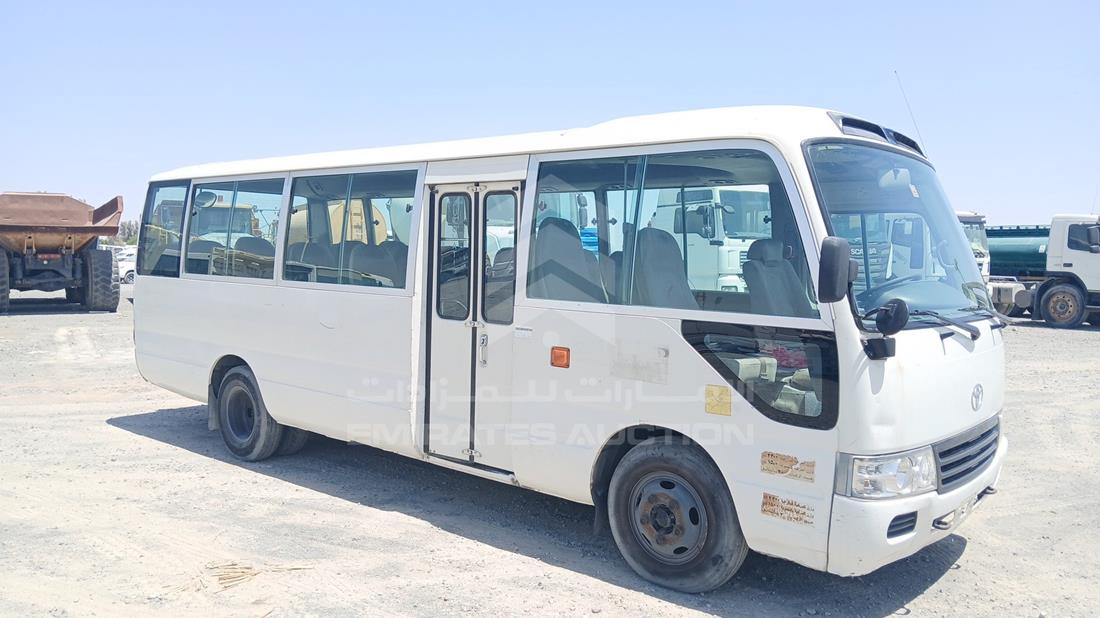 2012 Toyota Coaster — Front Right Angle — Photo 10