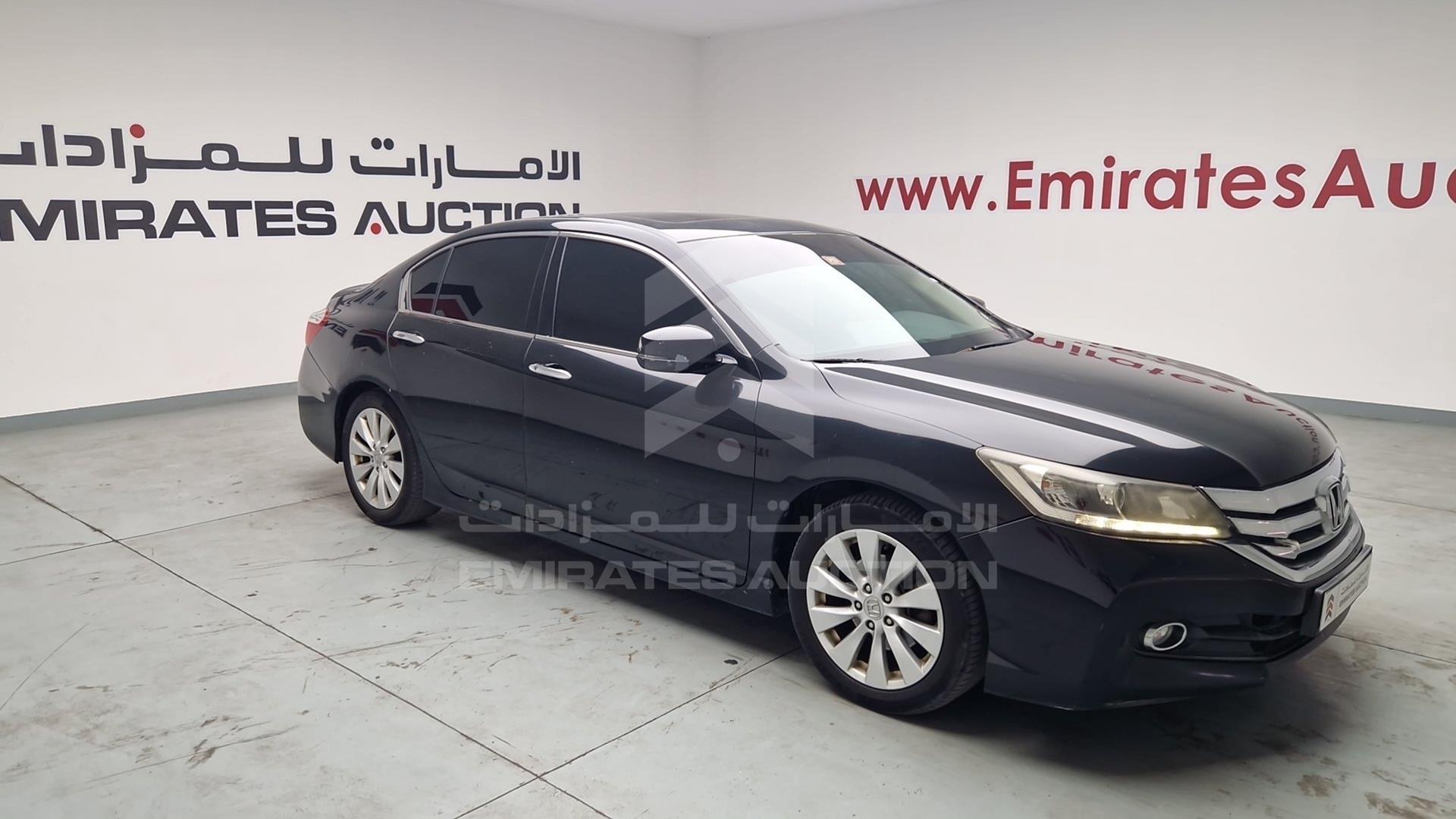 2016 HONDA ACCORD VIN: LUCCR2669G3407975