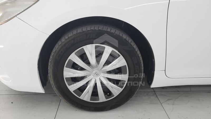 6T1BF9FK9HX695666 Auction: EmiratesAuction Lot: 422756 6T1BF9FK9HX695666 Toyota Camry 2017 WHITE Photo 31