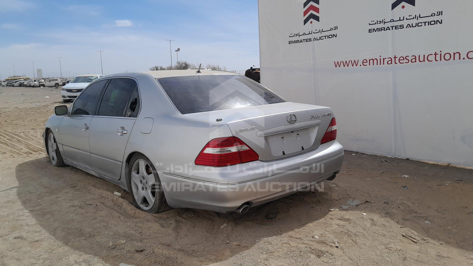 2004 LEXUS LS 430 VIN: JTHBN36F240157699