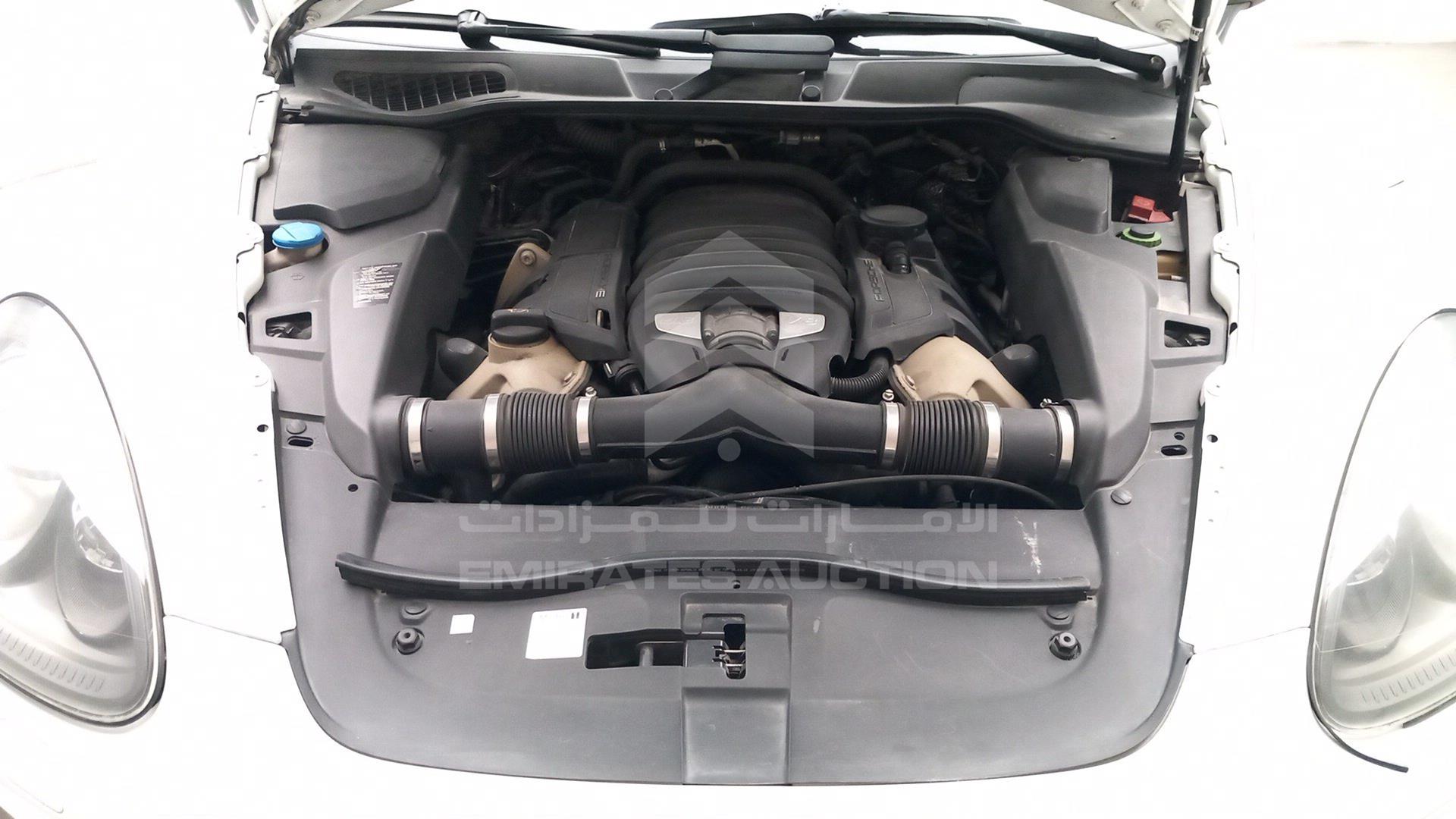 2013 PORSCHE CAYENNE VIN: WP1ZZZ92ZDLA70062