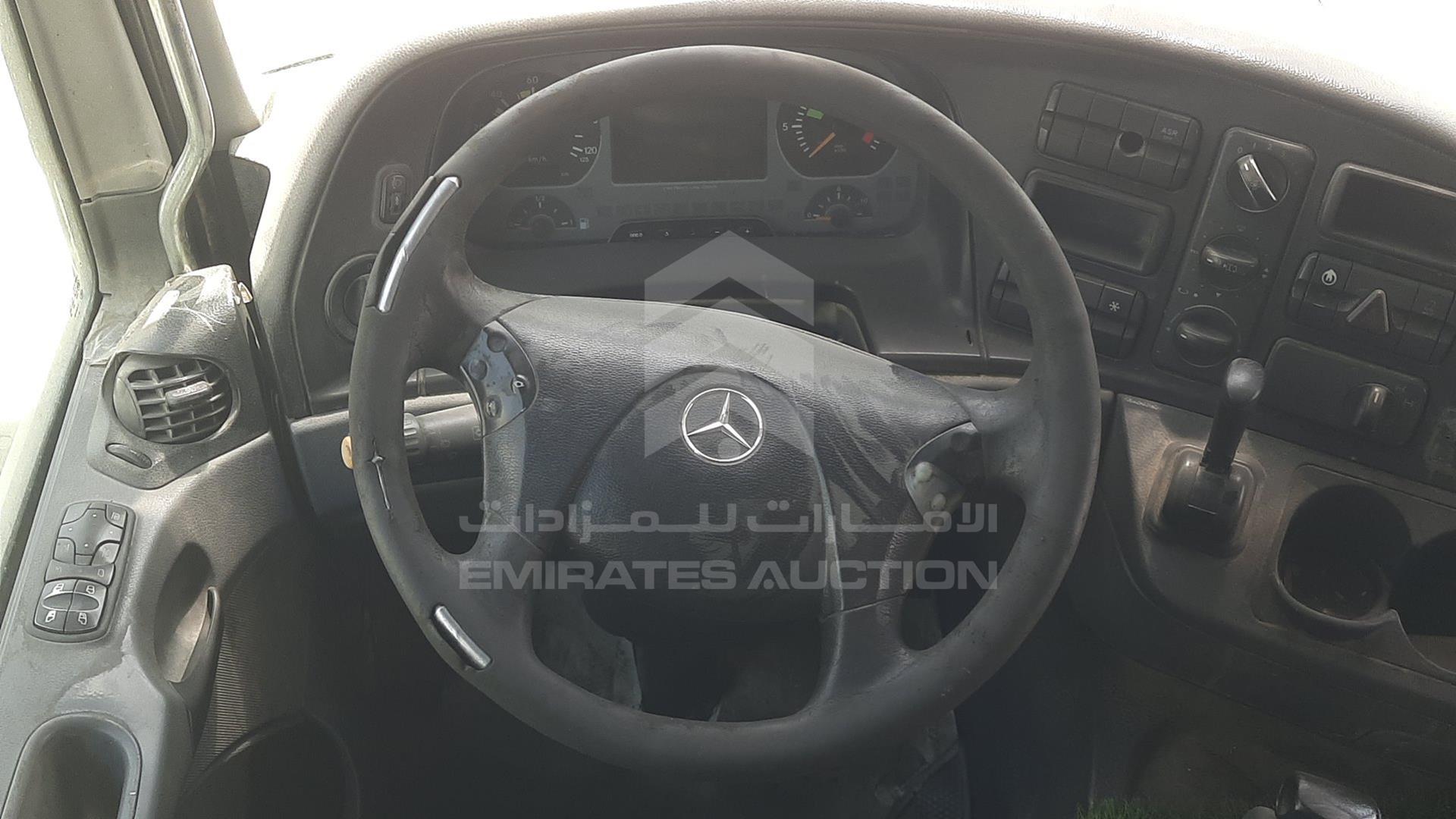 2007 MERCEDES ACTROS VIN: WDAKHCAA77L185816