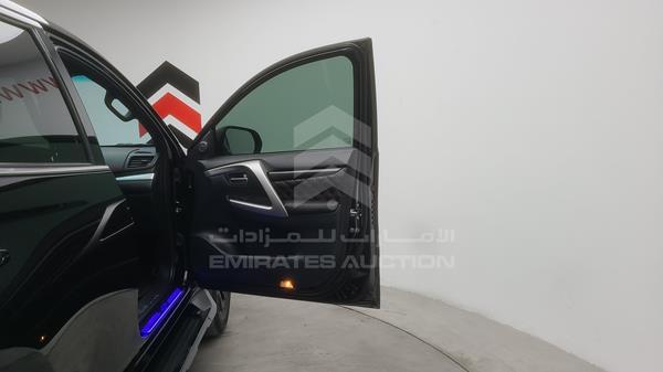 Mitsubishi Montero 2019 MMEMC71X8KH014730 Image 30