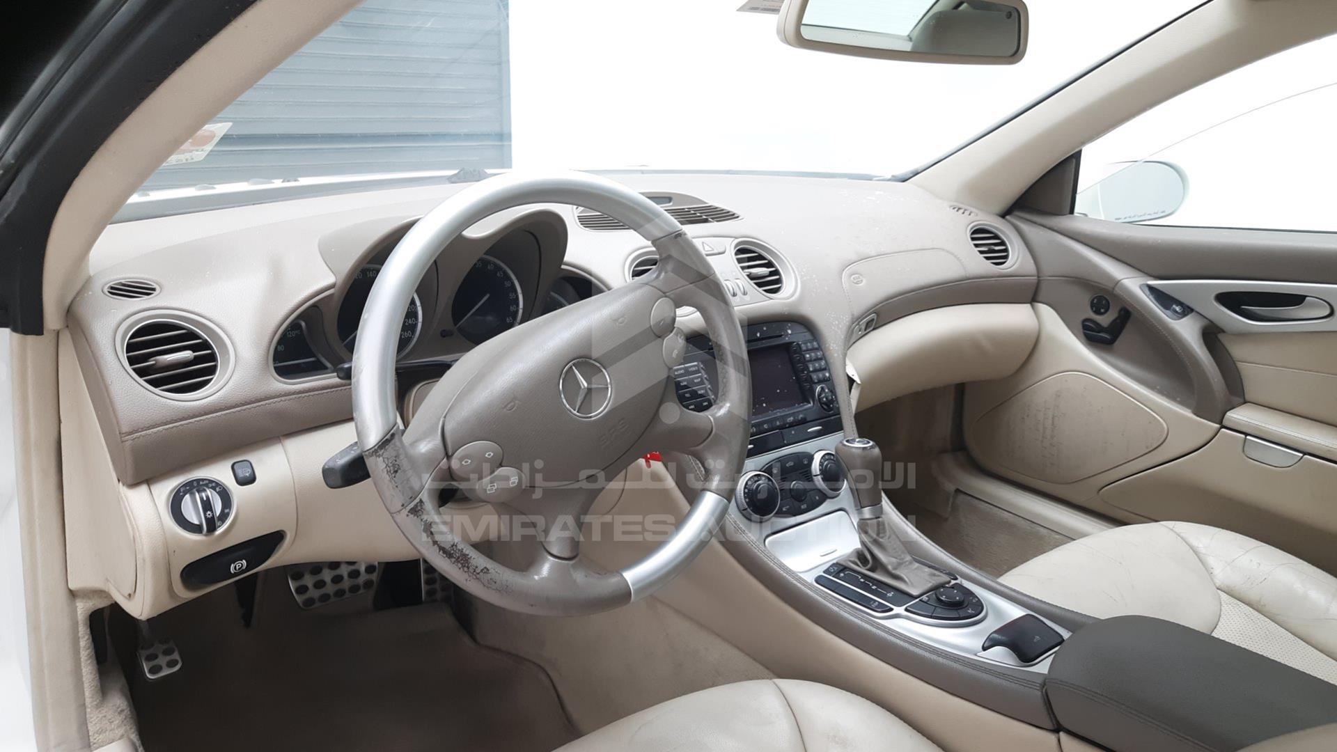 2005 MERCEDES SL 500 VIN: WDB2304671F088747