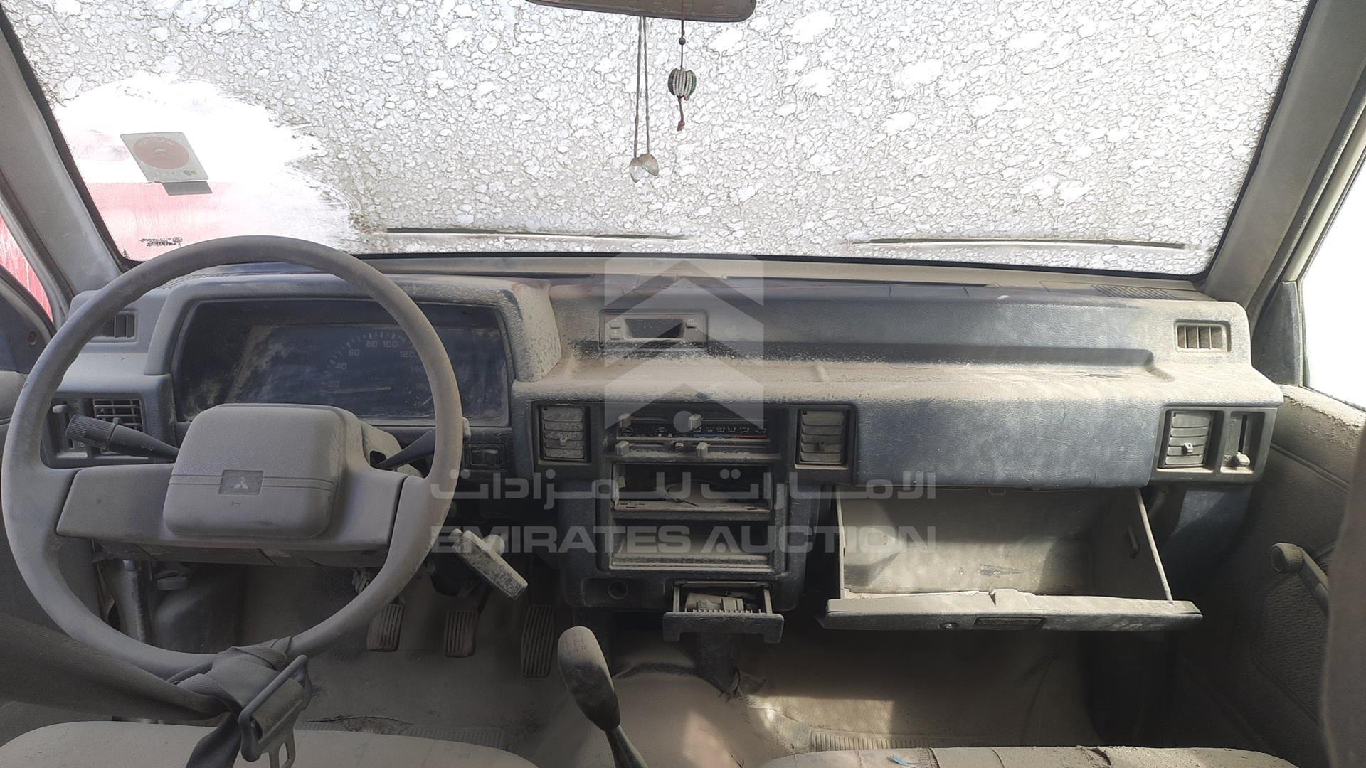2001 MITSUBISHI L 200 VIN: JMYJNK1201P700268