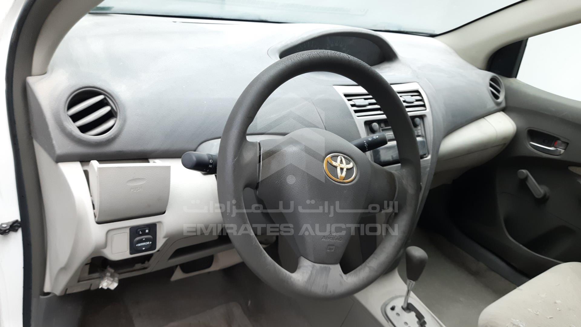 2010 TOYOTA YARIS VIN: JTDBW9232A1188342