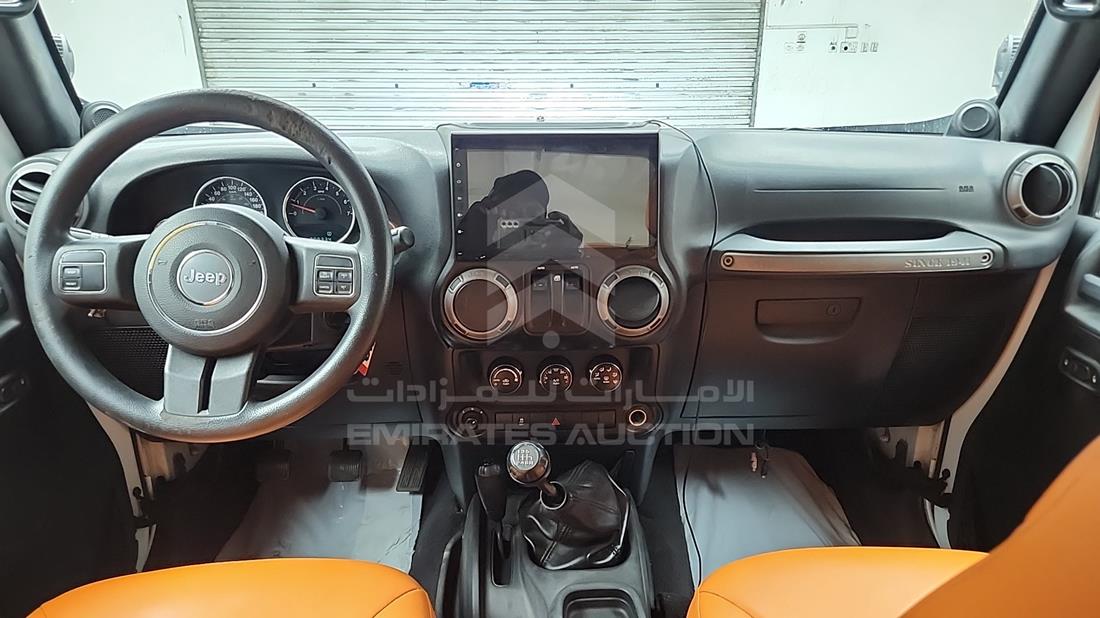 2014 Jeep Wrangler — Full Dashboard View — Photo 15