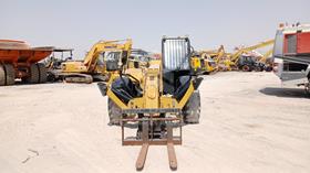 2009 Caterpillar TH414 — Full Front View — Photo 1 — Thumbnail