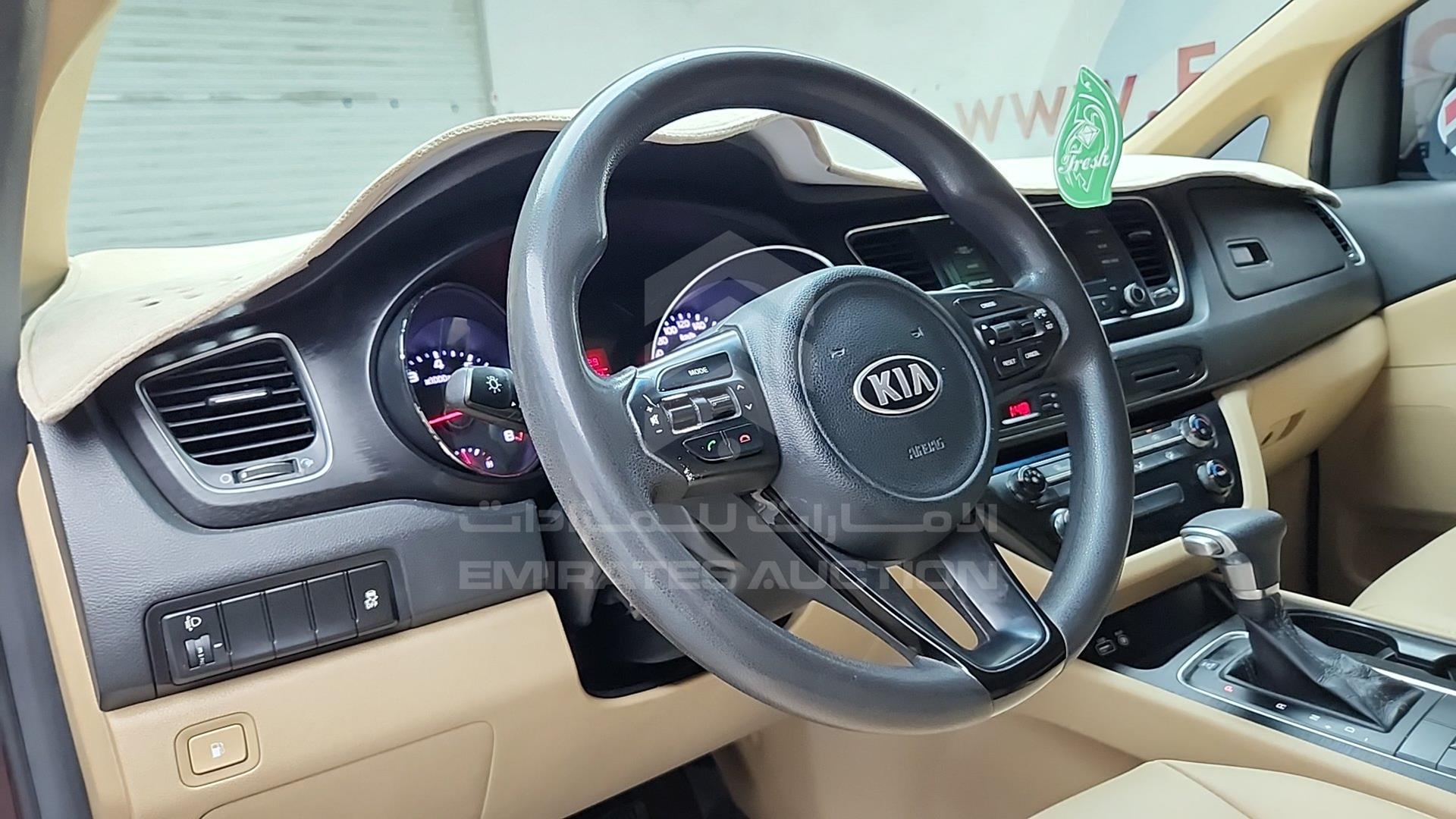 2017 KIA CARNIVAL VIN: KNAMB8129H6273986