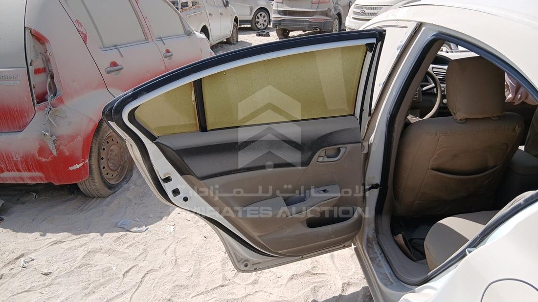 هوندا سيفيك 2012 — الباب الخلفي الأيسر — صورة 16