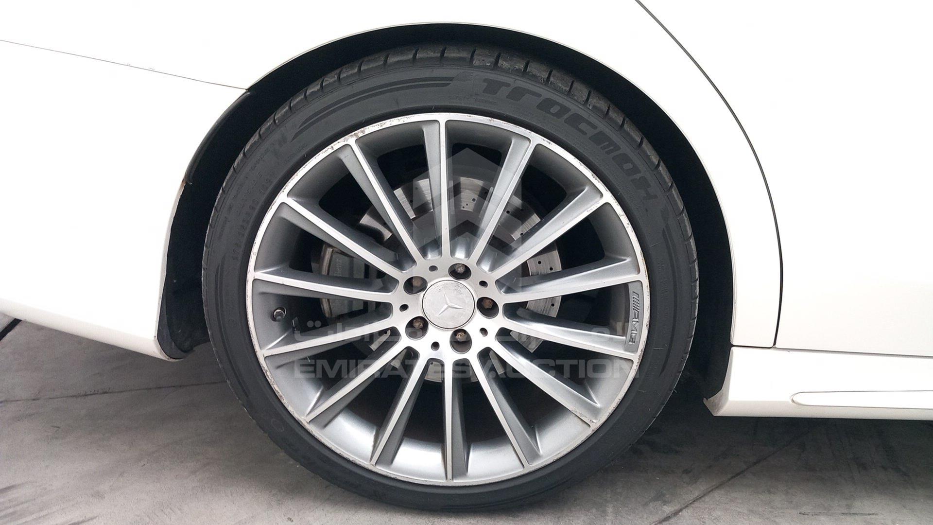 2015 MERCEDES S 500 VIN: WDDUG8CB9FA136175