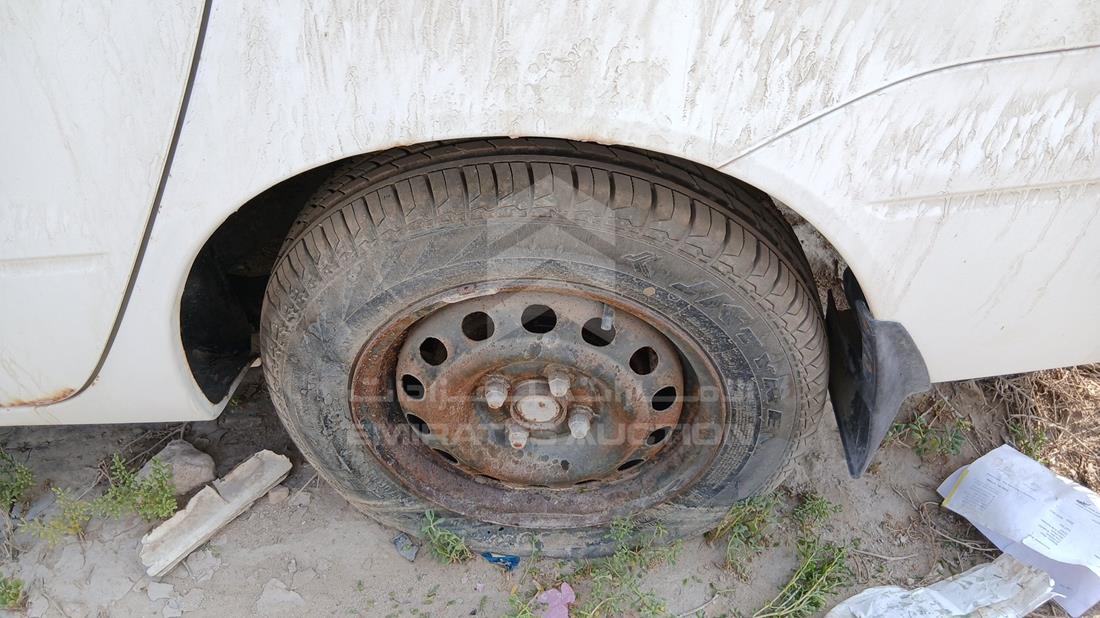 2002 Mitsubishi Lancer — Rear Left Tyre — Photo 31