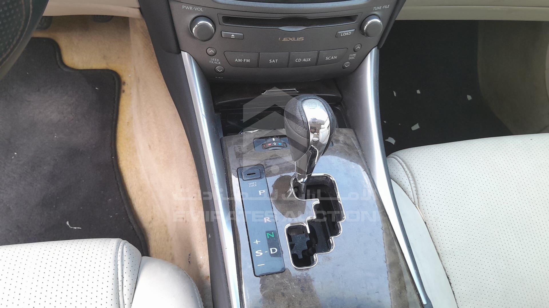 2010 LEXUS IS 250 C VIN: JTHFF2C24A2505089