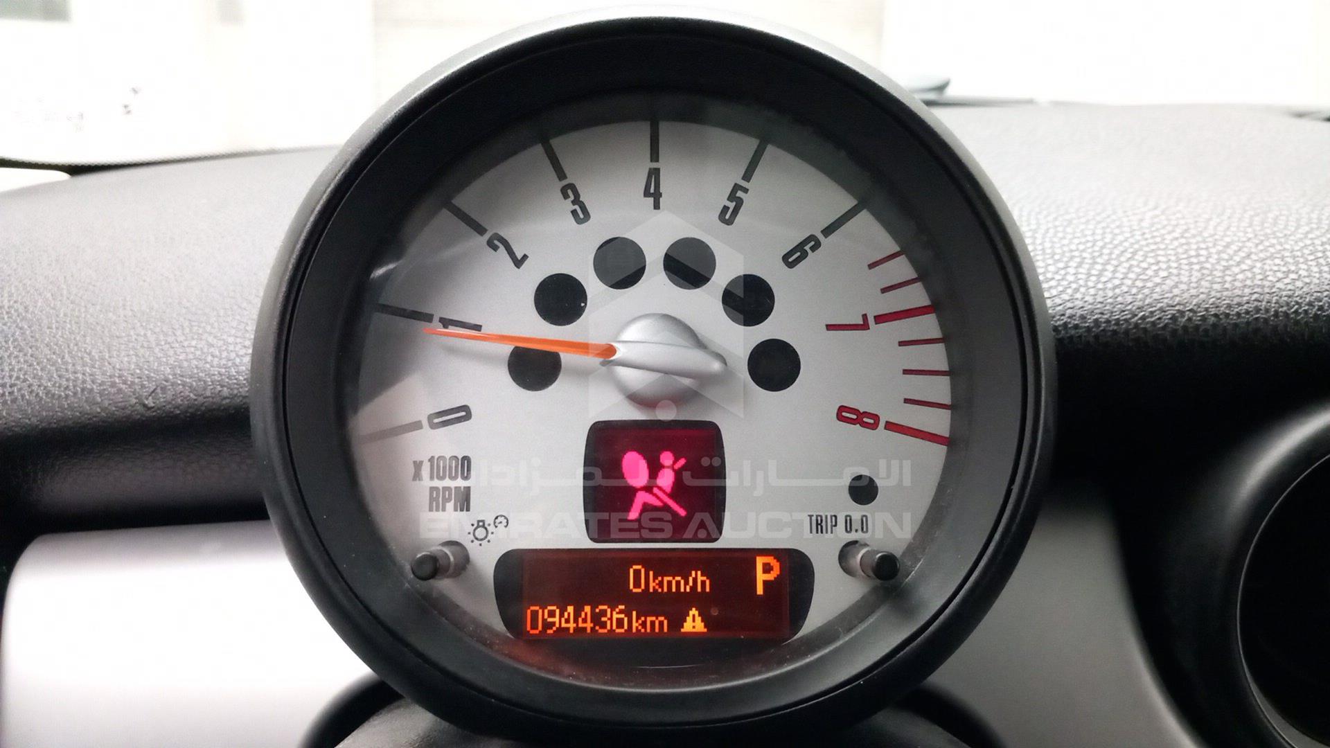 2013 MINI COOPER VIN: WMWSU3C52DT684427