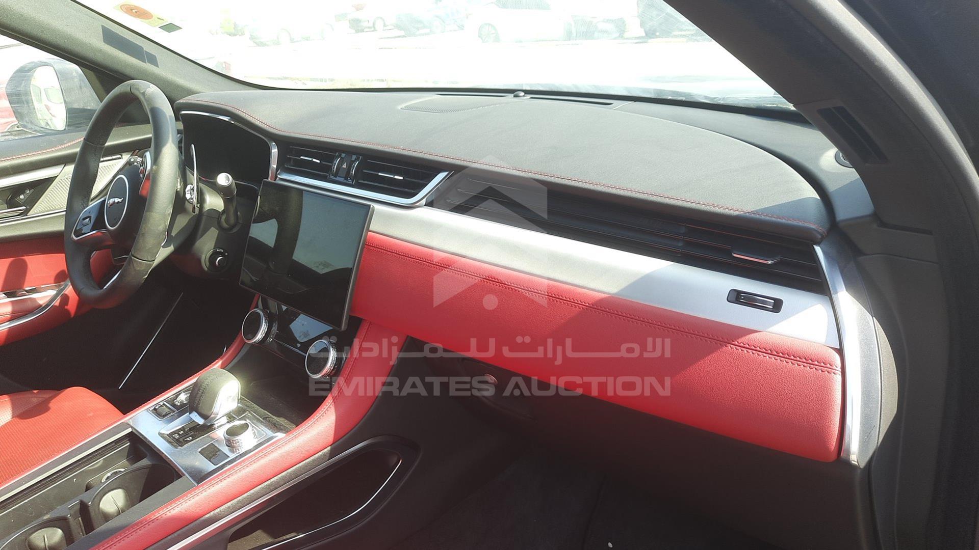 2024 JAGUAR F-PACE VIN: SADCA2BX2RA726387