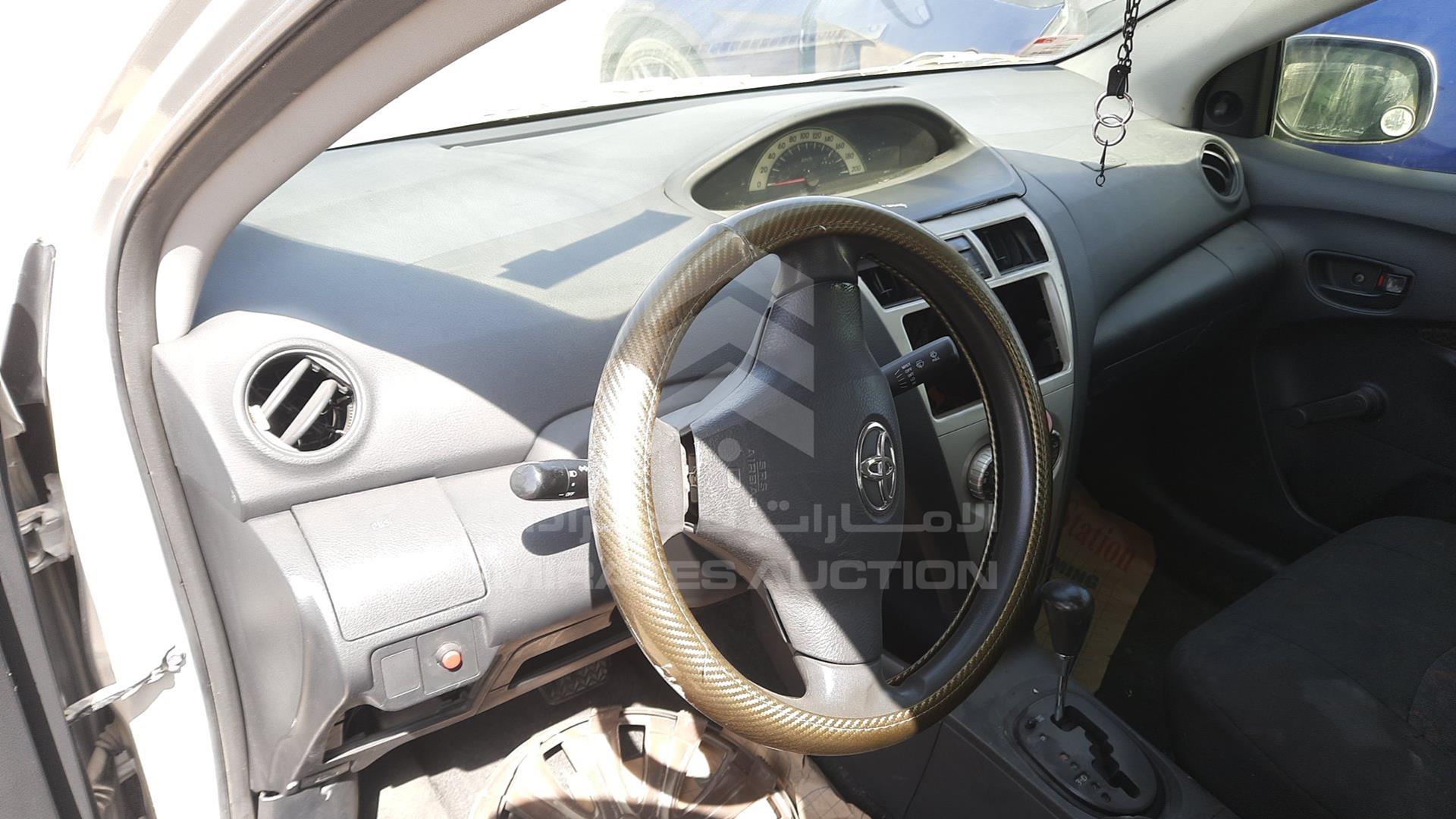 2006 TOYOTA YARIS VIN: JTDBW933361022451