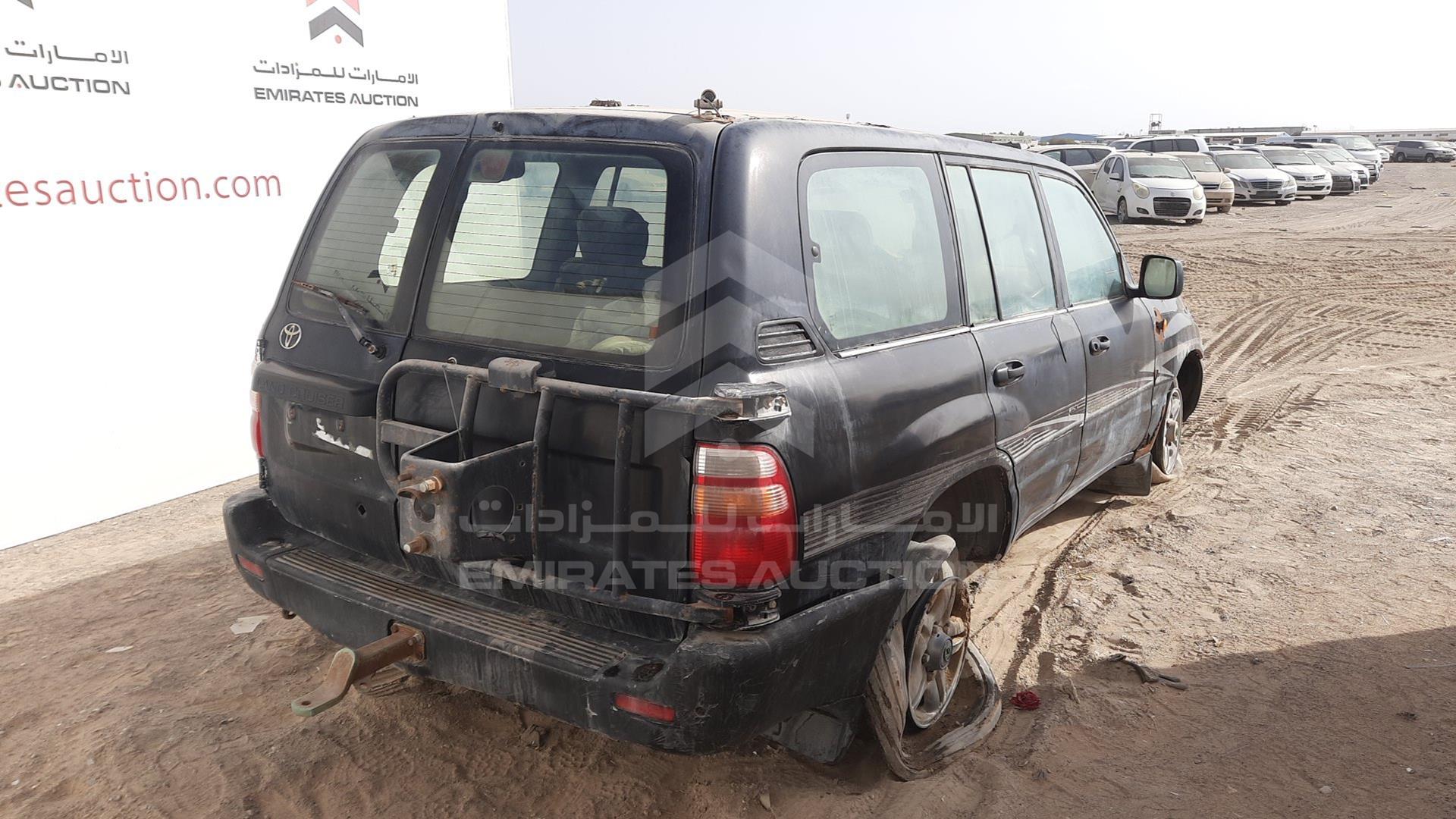 2000 TOYOTA LAND CRUISER VIN: JTCHJ01J0Y0028324