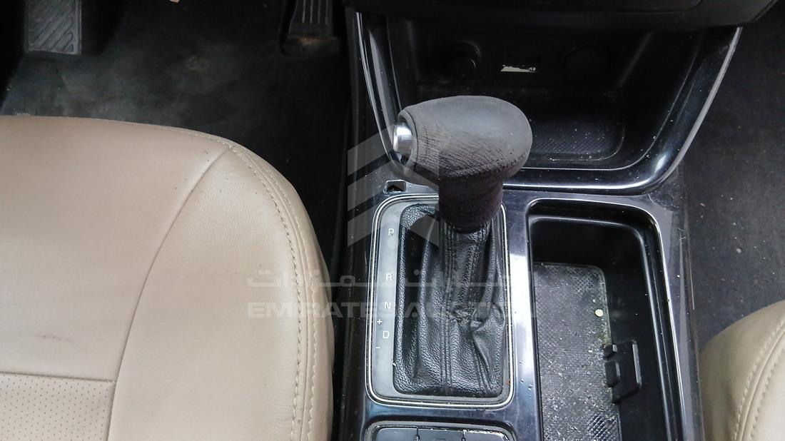 2014 Kia Sorento — Gear View — Photo 23