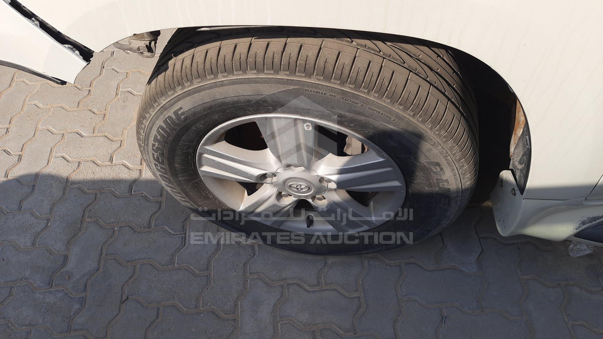 2014 TOYOTA LAND CRUISER VIN: JTMDU09J8E4093867