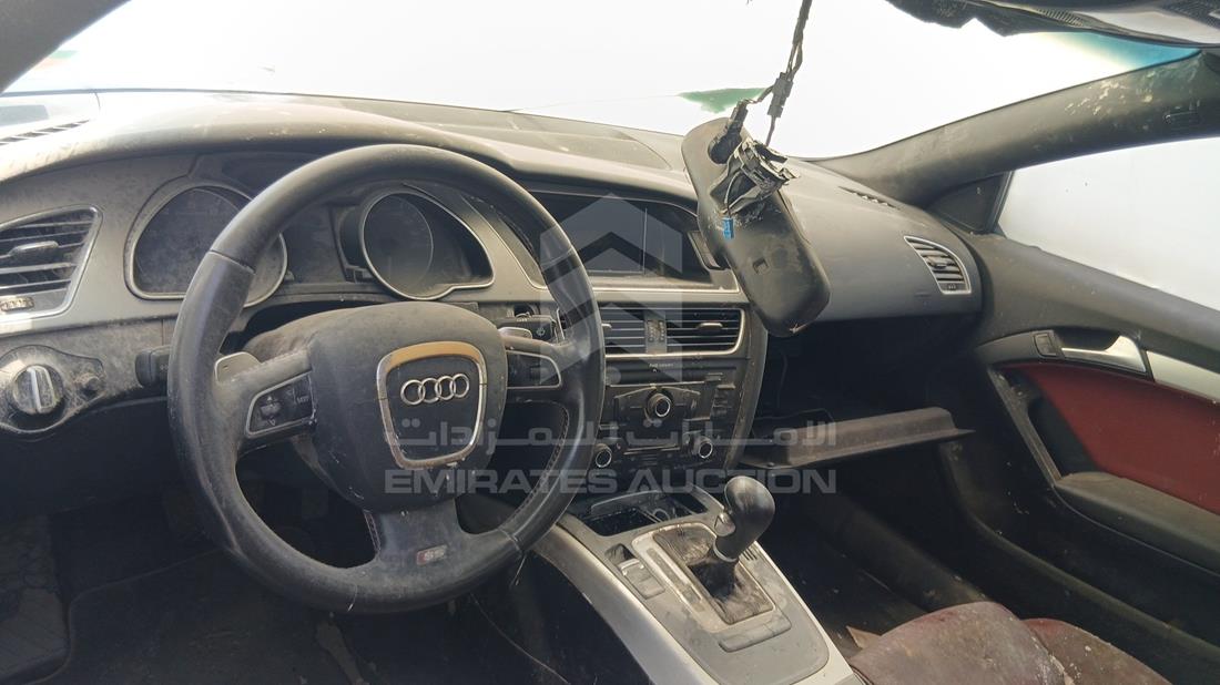 2011 Audi - Scrap without document — Full Dashboard View — Photo 14