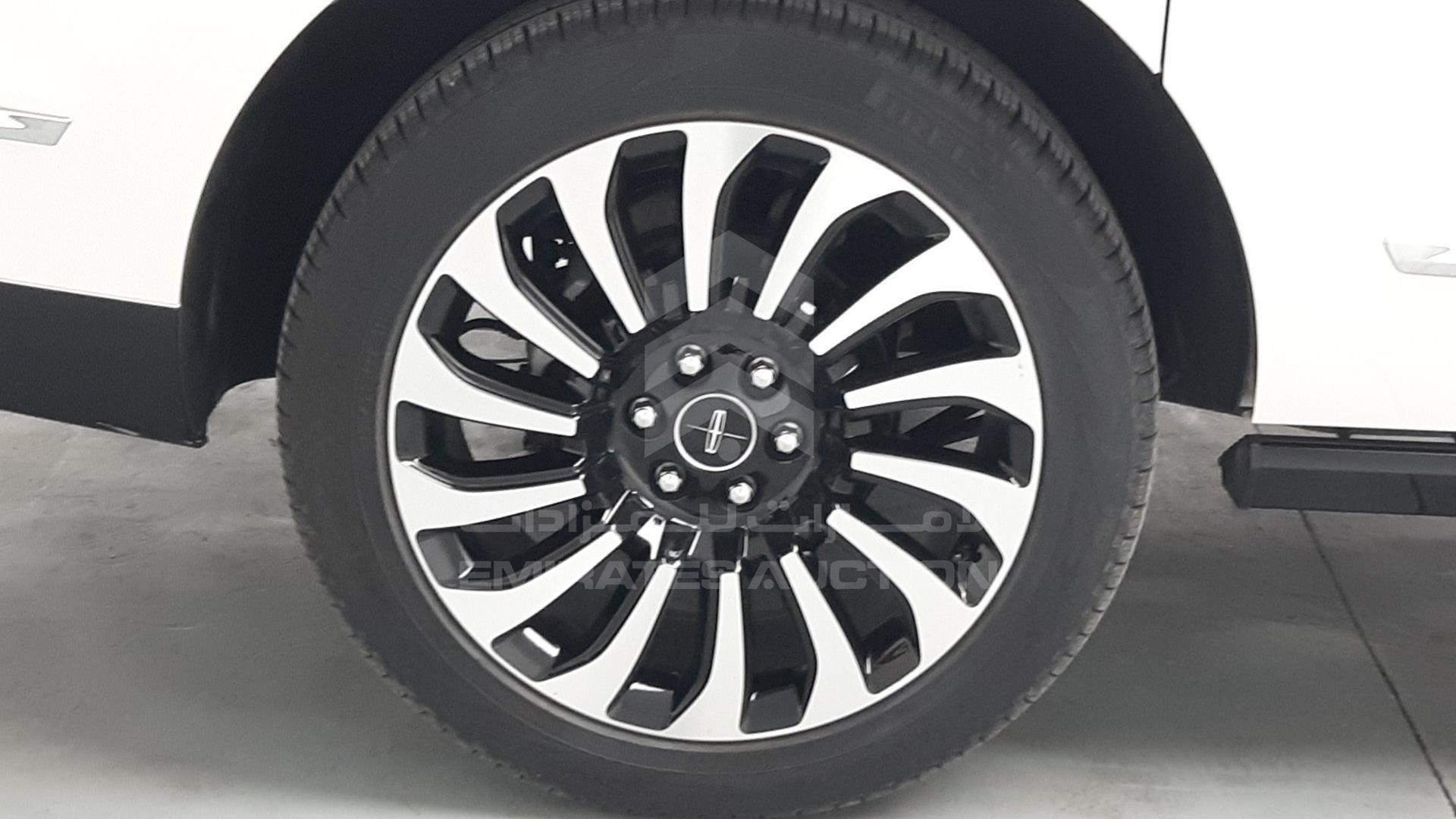 2022 LINCOLN NAVIGATOR VIN: 5LMJJ3TT2NEL02594