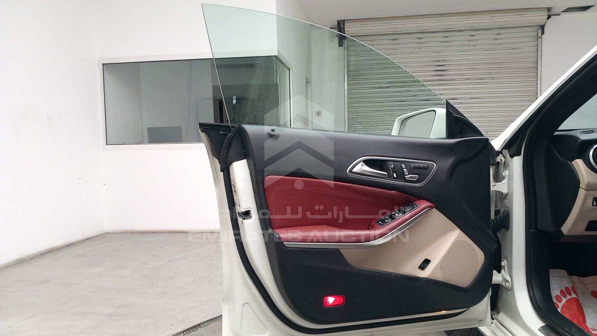 2018 MERCEDES CLA 250 VIN: WDDSJ4EB8JN614912