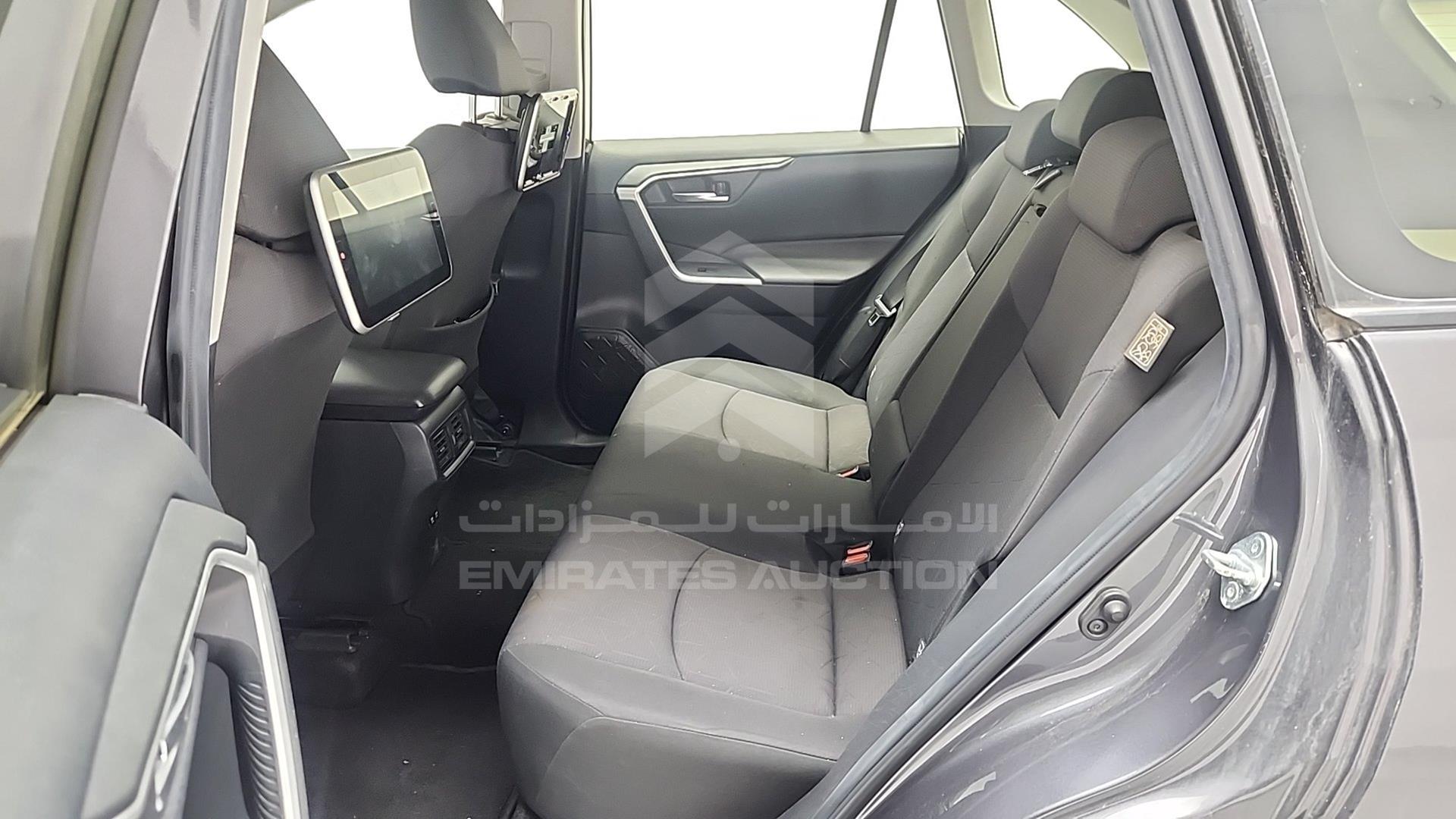 2019 TOYOTA RAV-4 VIN: JTDW13FV2KJ007783