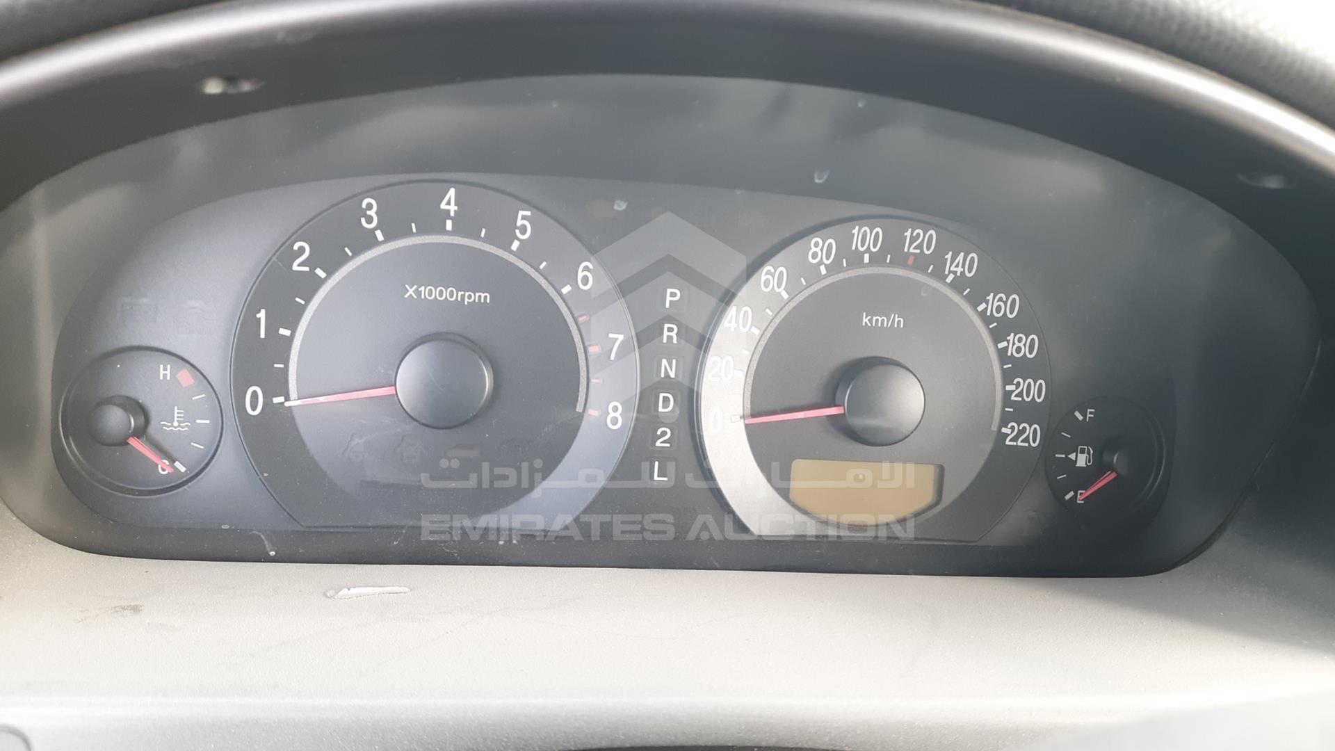 2005 HYUNDAI TRAJET VIN: KMHMG81C45U250356
