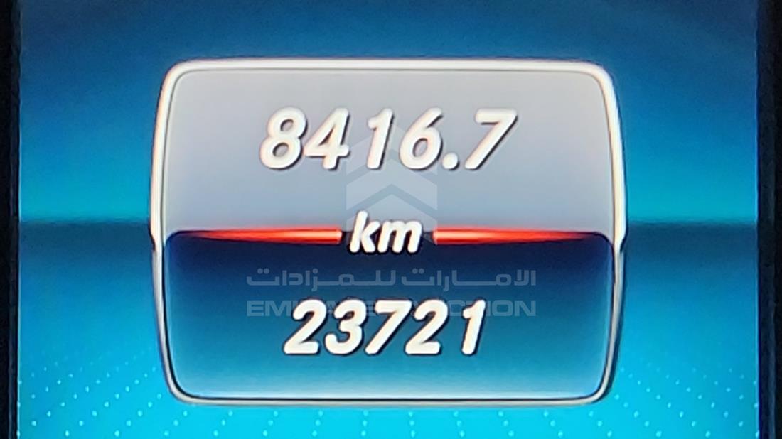 مرسيدس V 250 2021 — قراءة العداد — صورة 2