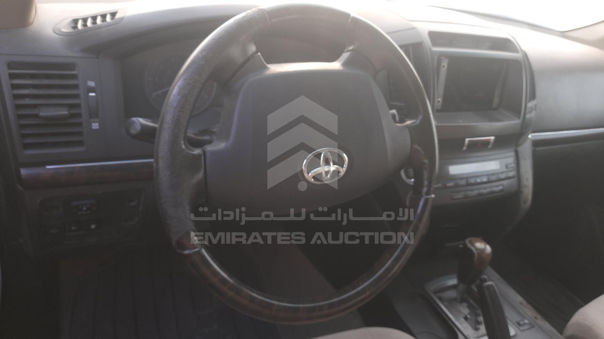 2011 TOYOTA LAND CRUISER VIN: JTMHU09J1B4042644