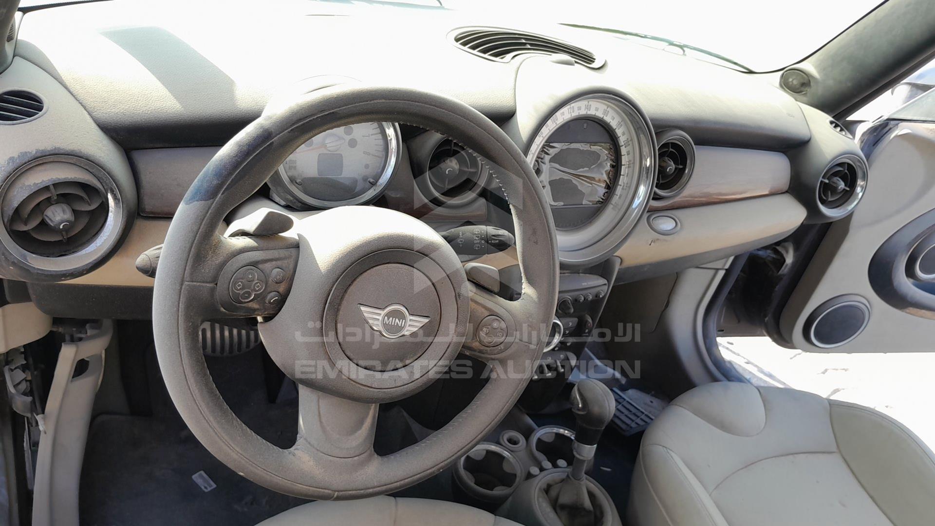 2012 MINI COOPER S VIN: WMWSV3104CT197717