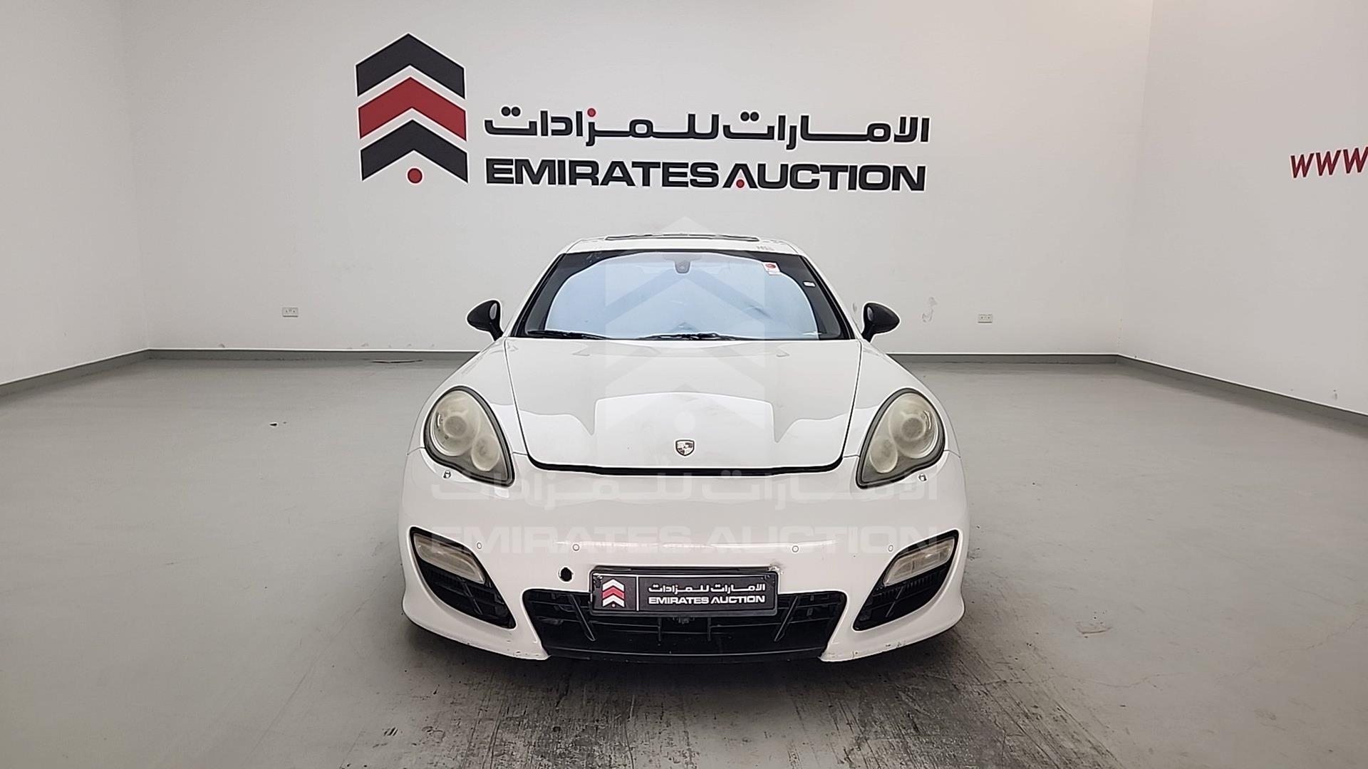 2011 PORSCHE PANAMERA VIN: WP0ZZZ97ZBL080132