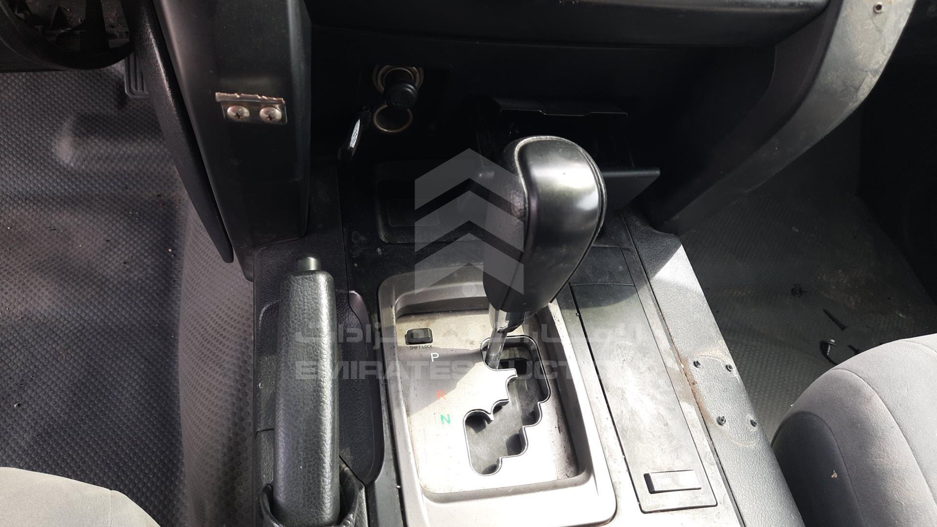 2011 TOYOTA LAND CRUISER VIN: JTMDU09J3B4033748