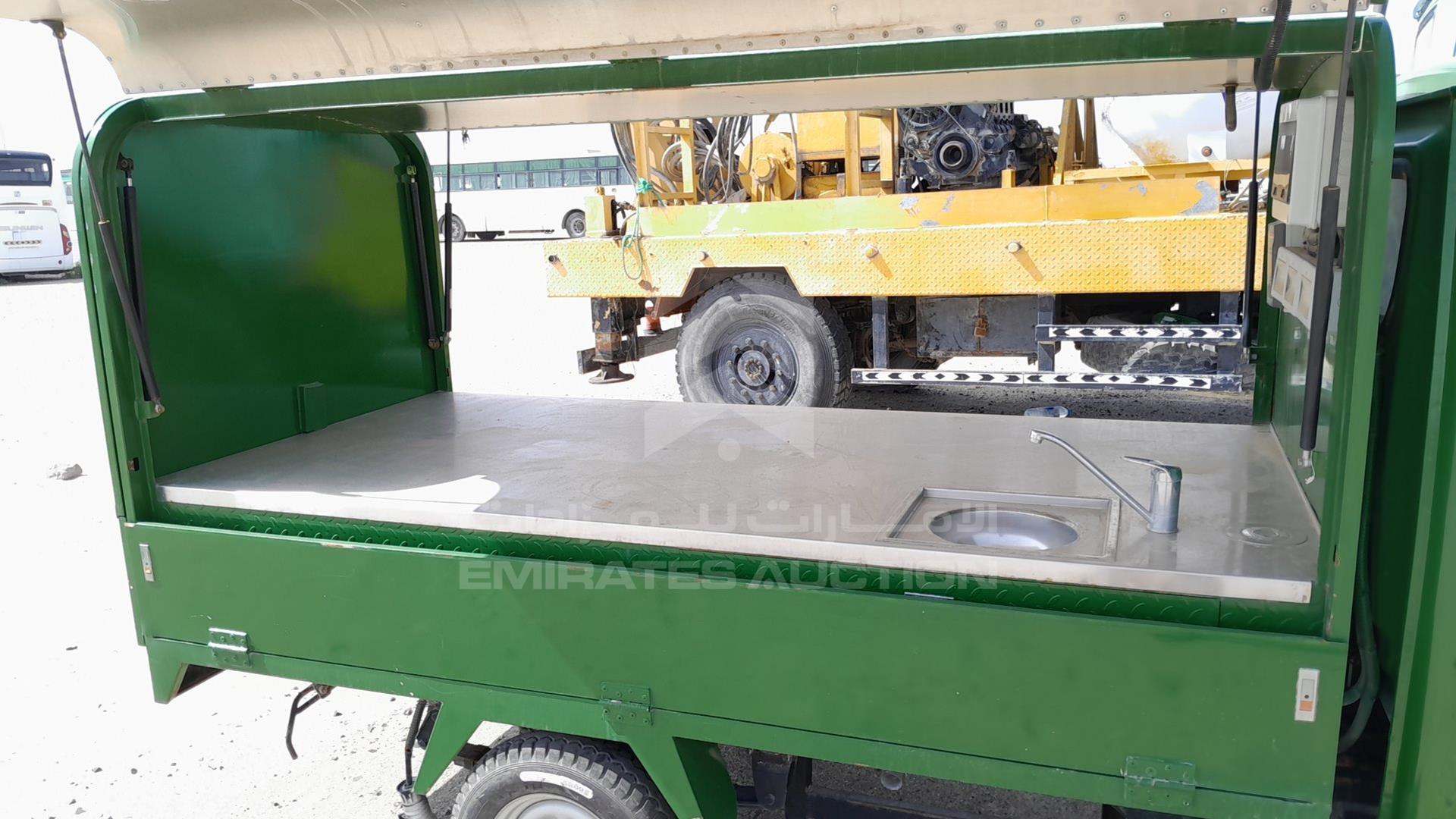 0 TRICYCLE --- VIN: LB6MWMZ09J1A04355